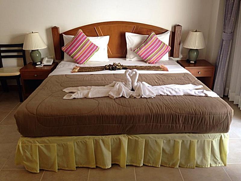 Mt Hotel Patong Phuket Esterno foto